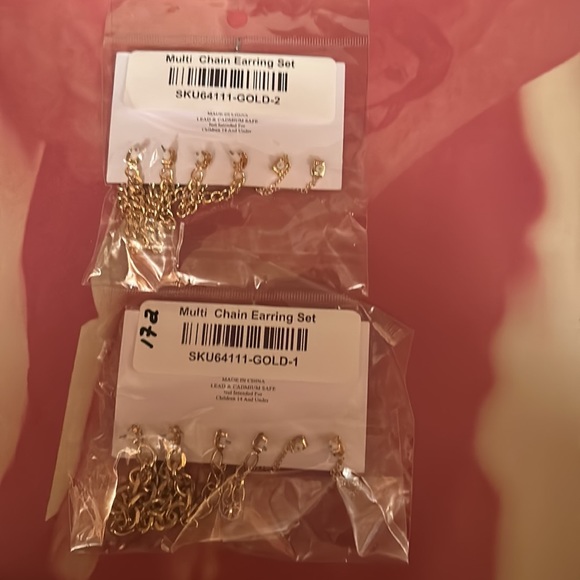 NWT multi earring sets - Picture 4 of 4